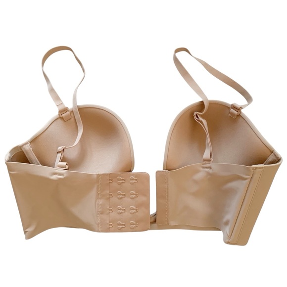 SKIMS Deep Plunge Strapless Bra! Retail $58. - Picture 5 of 8